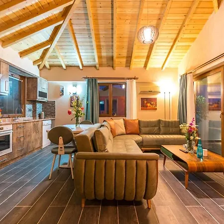 My Heart Sauna And Indoor Heated Pool Villa *