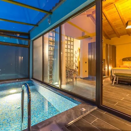 My Heart Sauna And Indoor Heated Pool Villa Islamlar (Mediterranean)